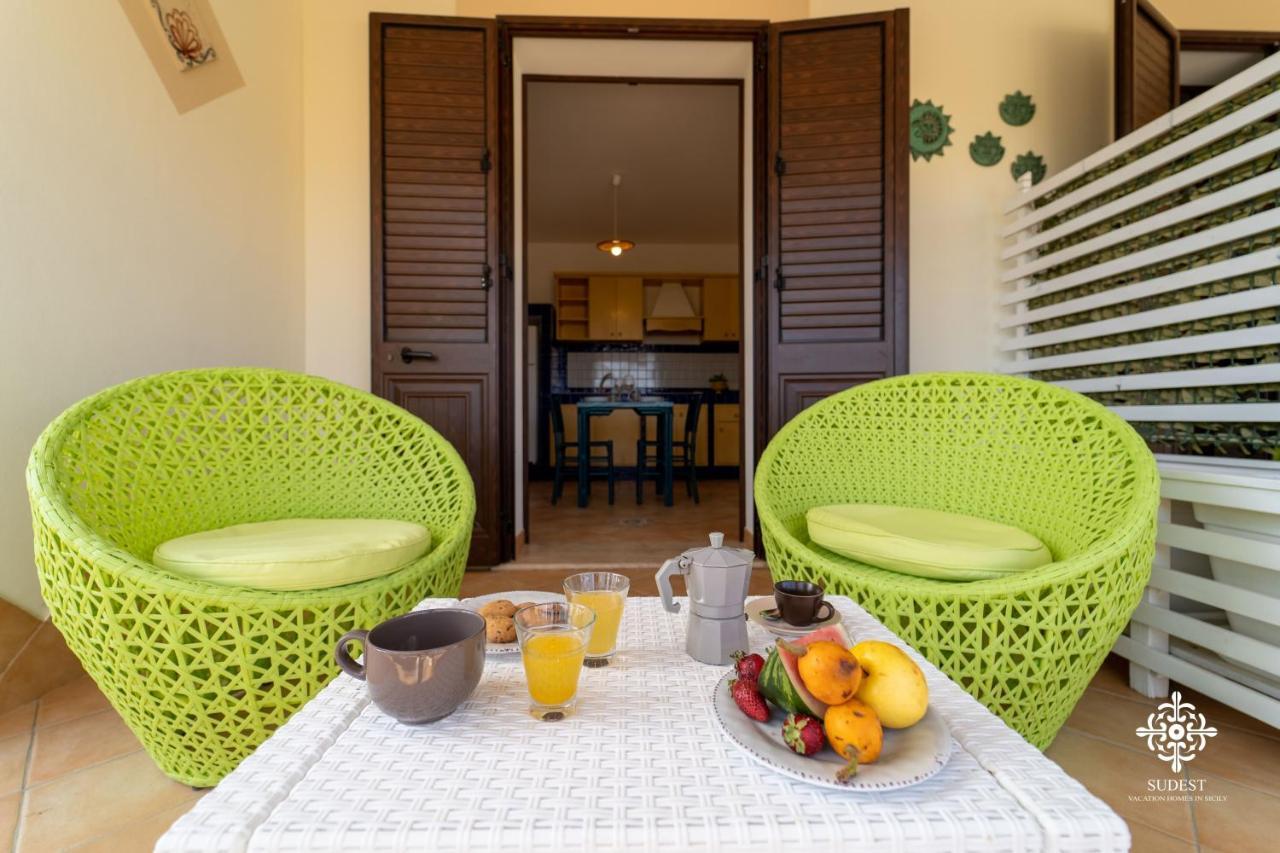 Borgo Marino Beach Residence 람페두사 외부 사진