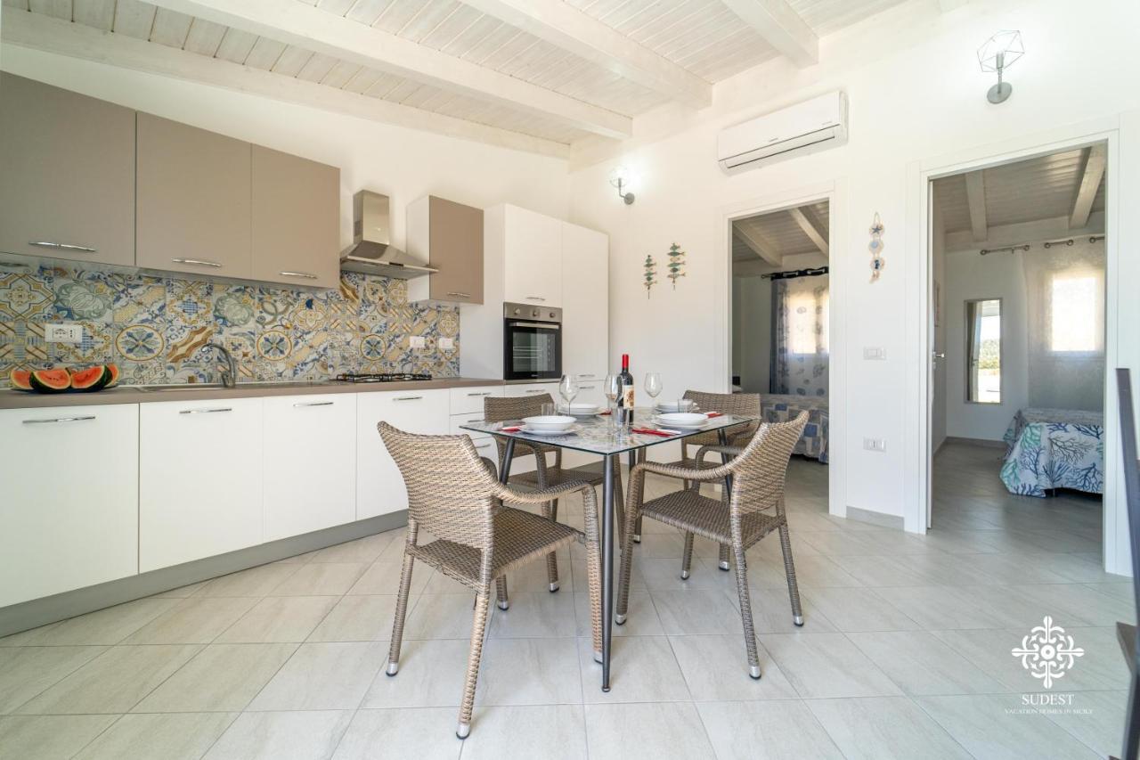 Borgo Marino Beach Residence 람페두사 외부 사진