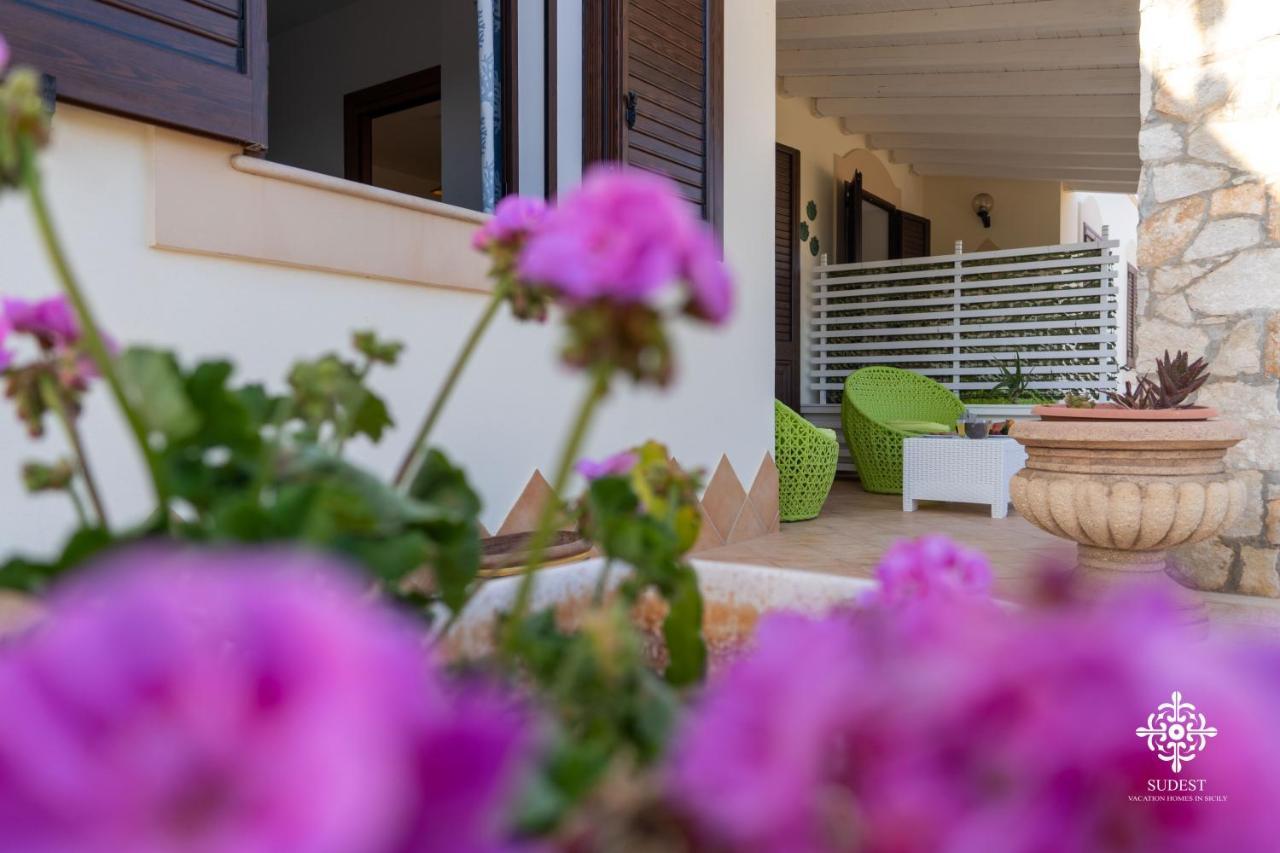 Borgo Marino Beach Residence 람페두사 외부 사진