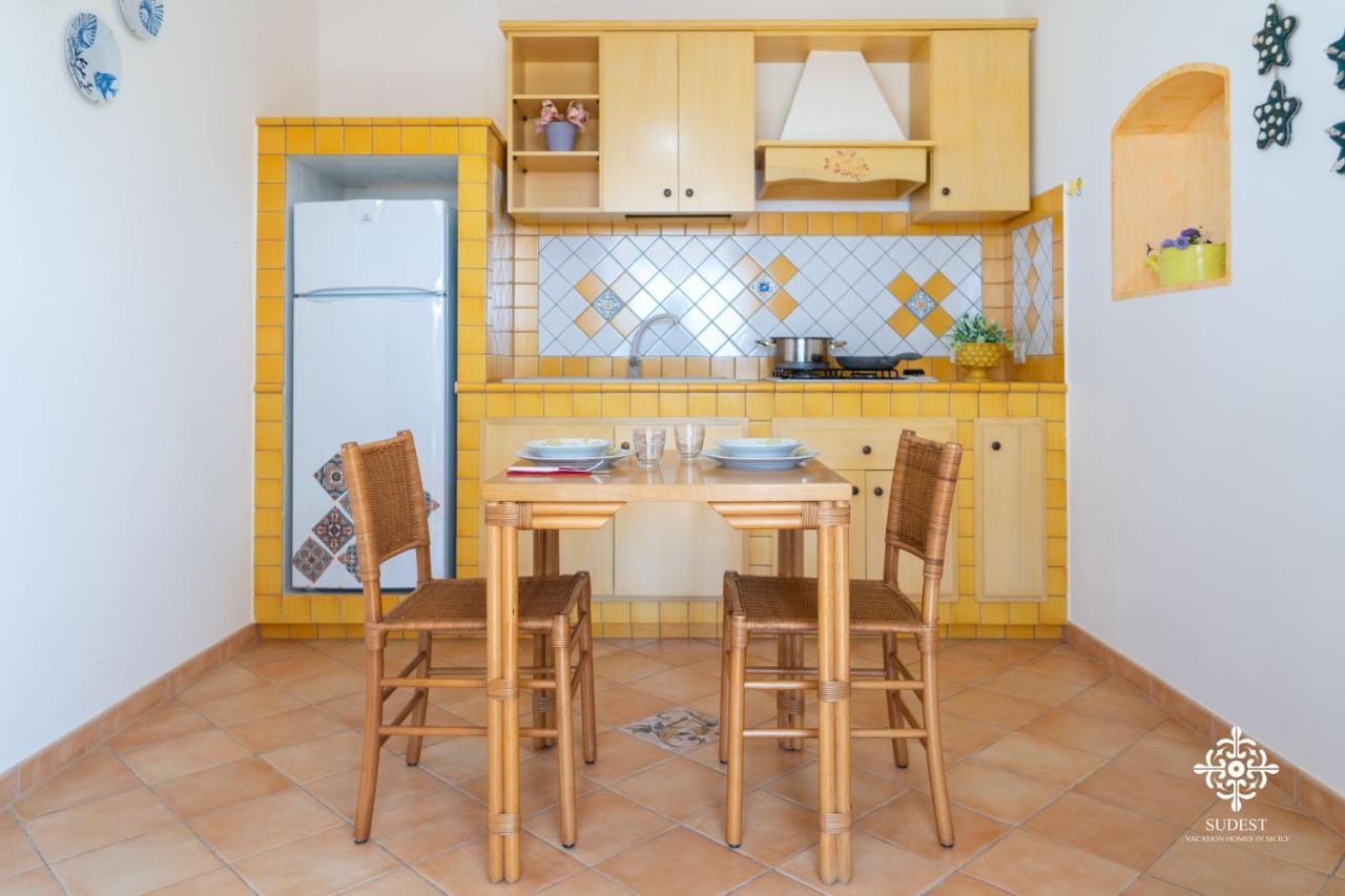 Borgo Marino Beach Residence 람페두사 외부 사진